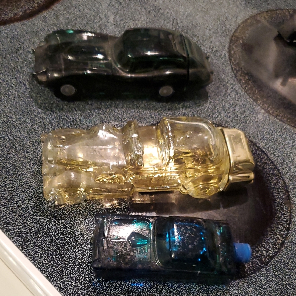 Avon Jaguar Car Decanter in Green
